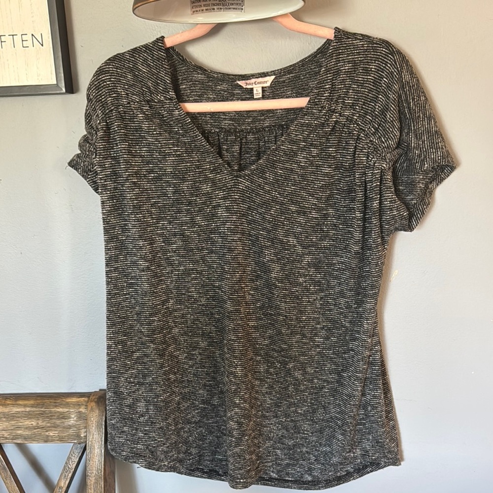 Juicy Couture Gray Fitted V-Neck Short Sleeve Tee